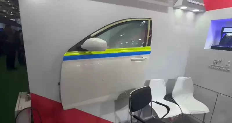 Masking tape application demonstration on car doors