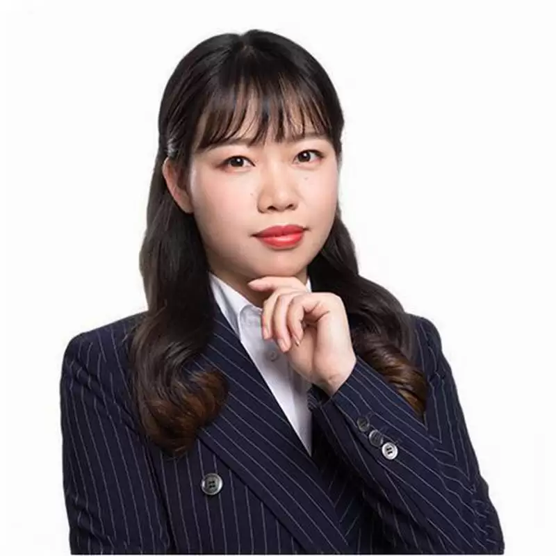 Ava Chen